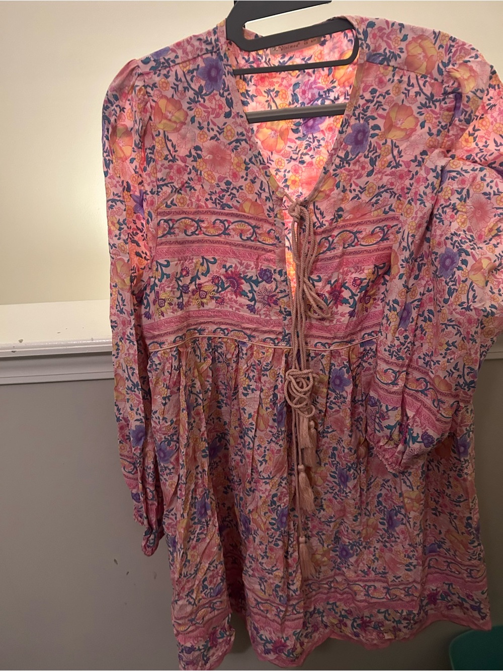 R. Vivimos Pink Floral Boho Tunic Dress Size M Medium 8/10 Long Sleeve Tassel V